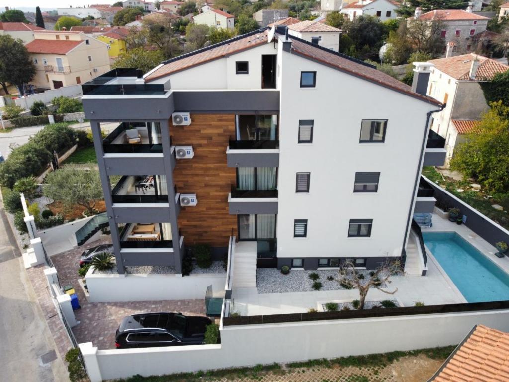 Apartments Sara II Liznjan Exterior photo